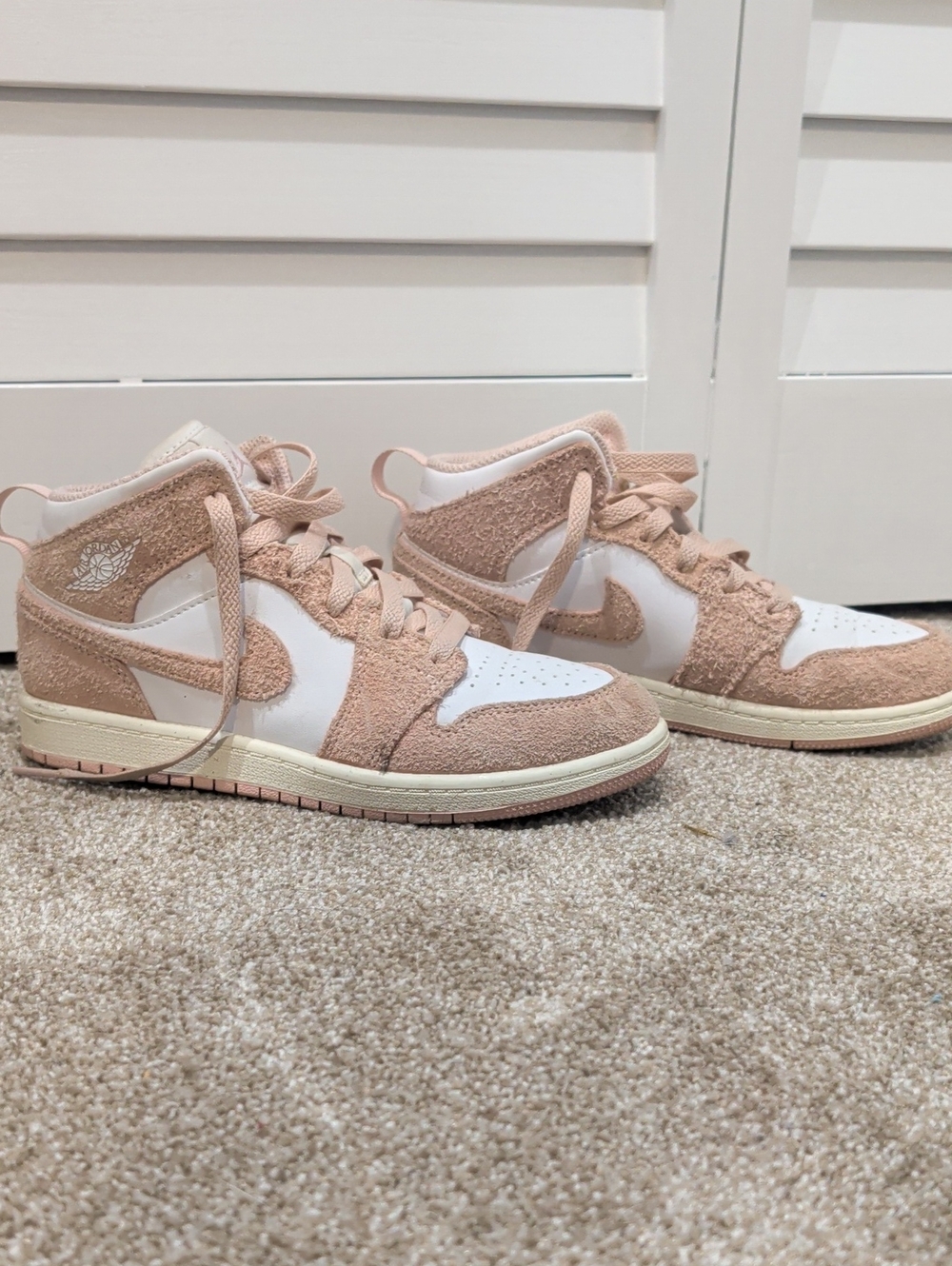 Jordan Kids High-Top Sneakers in Blush Pink and White